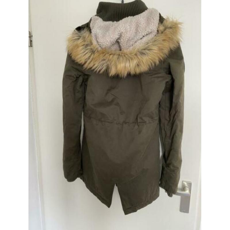 Superdry winterjas maat xs