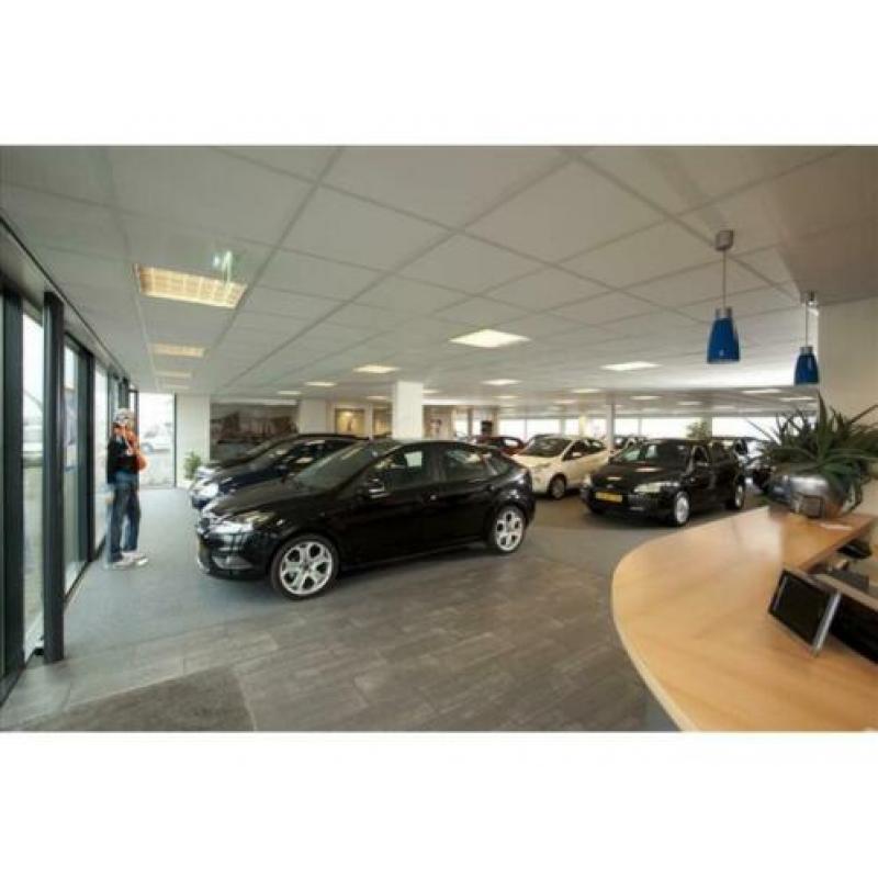 Ford Focus Wagon 1.0 125 pk Titanium wagon Navi, voorruitver