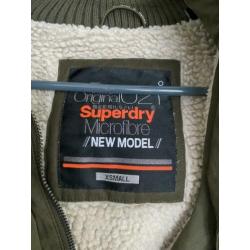 Superdry winterjas maat xs