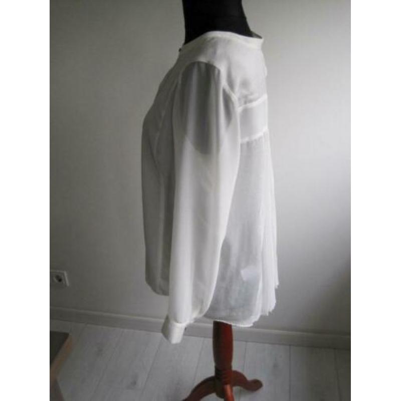 Blouse van Expresso mt 38 white off in zeer goede staat