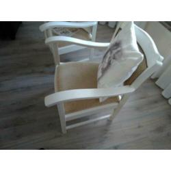 2 antieke stoelen