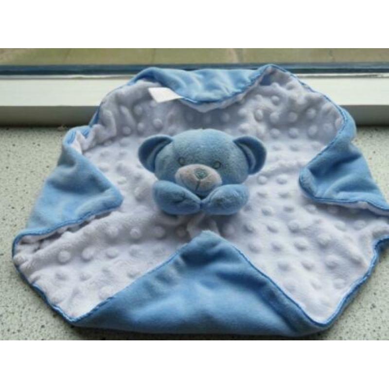 Knuffeldoek beer merk Soft Touch blauw wit velours bolletjes