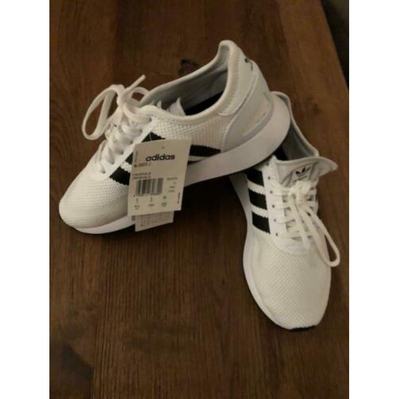 Adidas sneakers maat 38