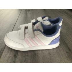 Adidas sneaker maat 32