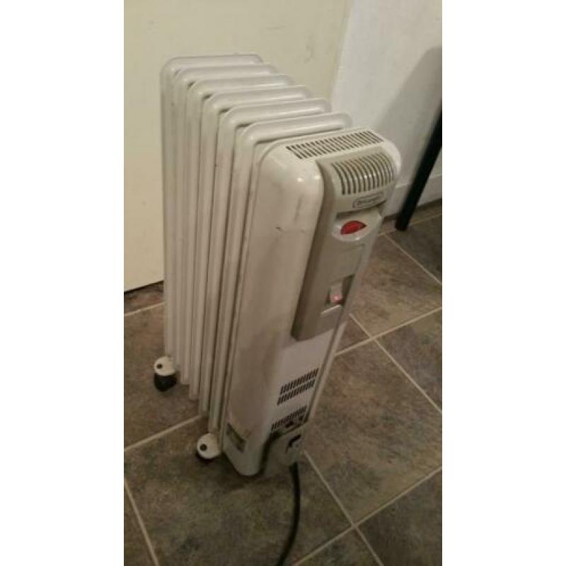 Te koop Delonghi radiator 1500Watt werkt Perfect