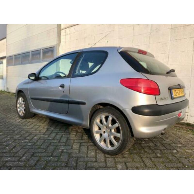 Peugeot 206 1.4 Gentry NAP APK Airco Elektrische Pakket GTI