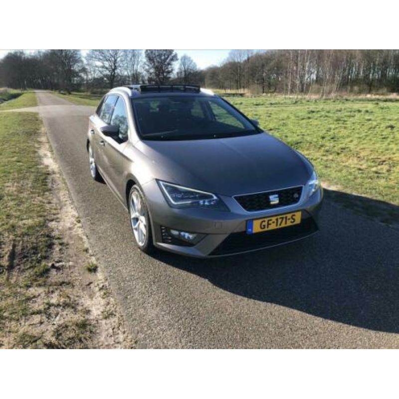 Seat Leon FR 1.4 TSI 110KW ST 2015 Grijs