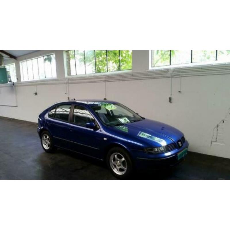 Seat Leon 1.6-16V STELLA 5 DEURS 2002 NAP DEALER CAR,NAP,APK