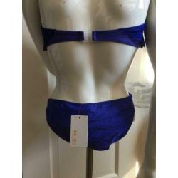 Shiwi bikini bandeau skirty crochet intense blue mt 38 NIEUW