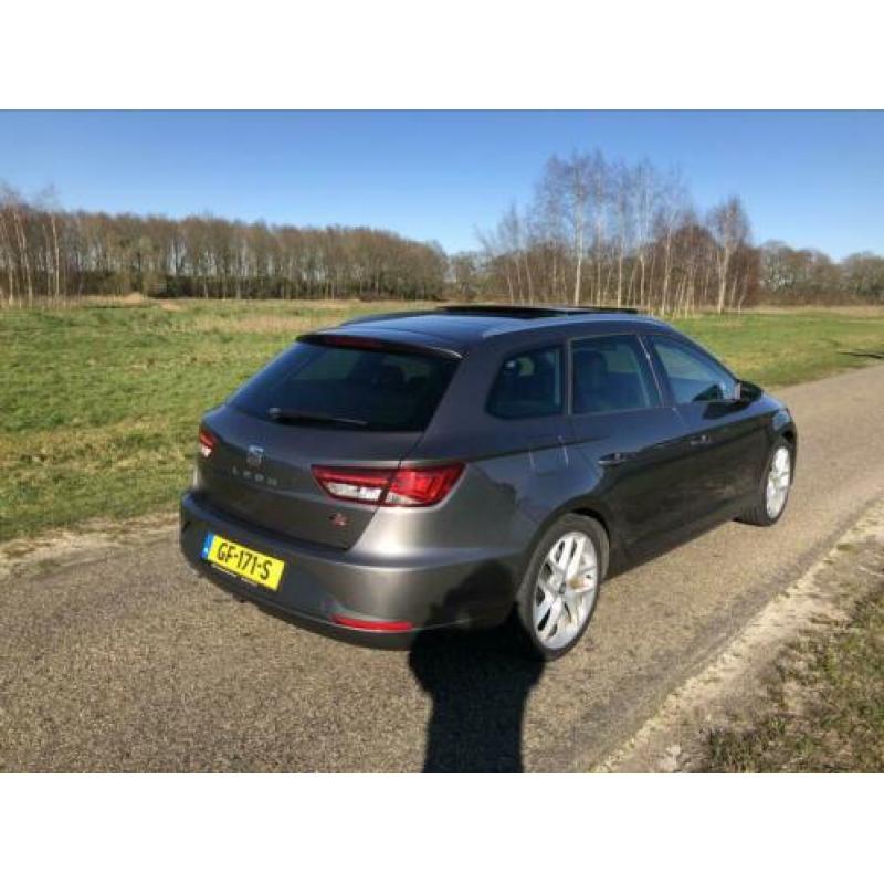 Seat Leon FR 1.4 TSI 110KW ST 2015 Grijs