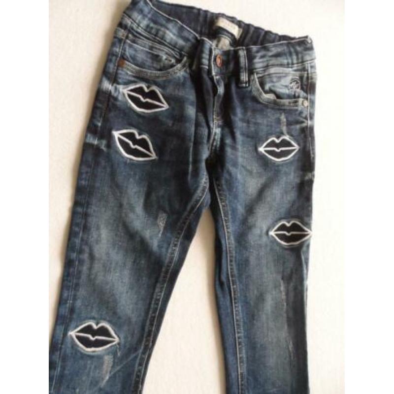 134 - Nik & Nik jeans lippen