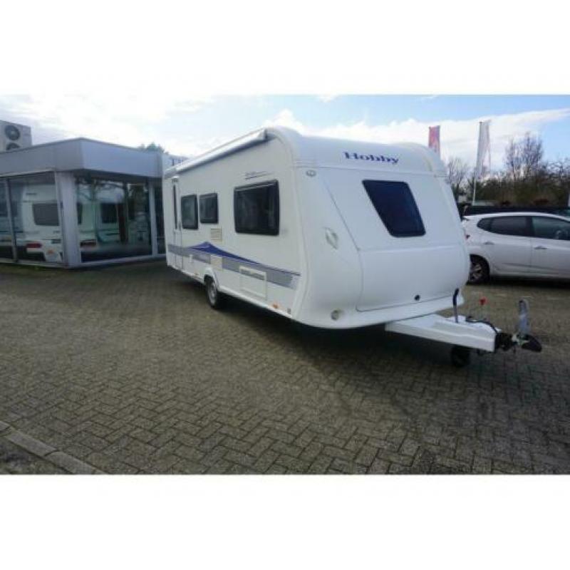 Hobby De Luxe 540 KMFE Stapelbed