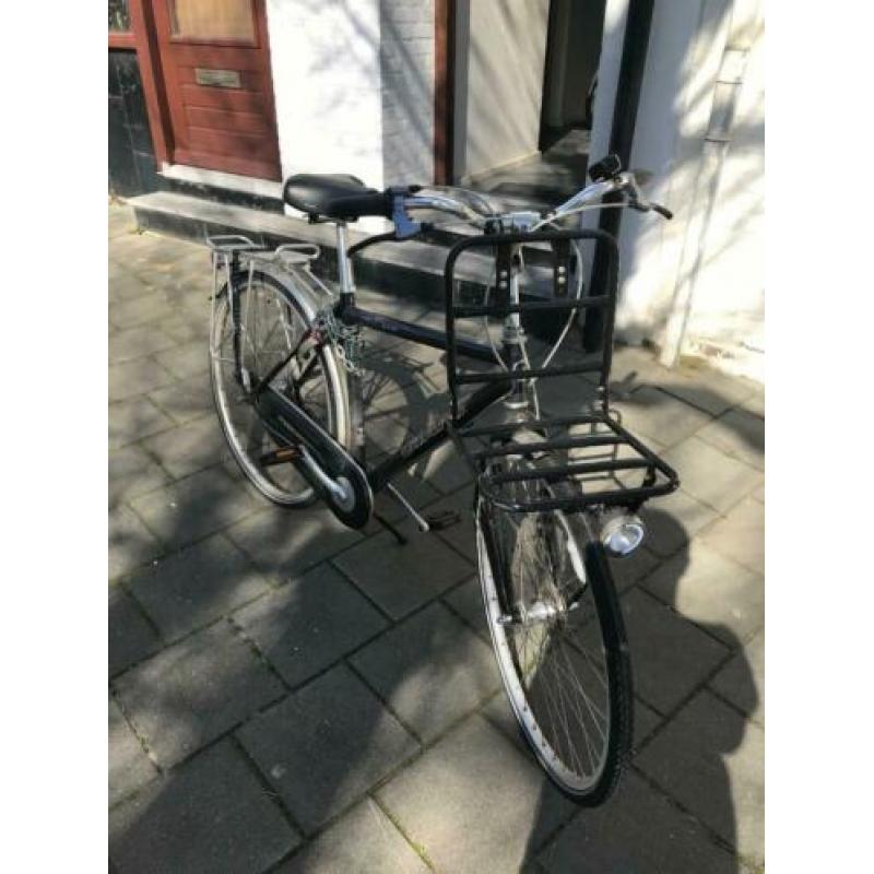 Zwarte Giant herenfiets van klein formaat