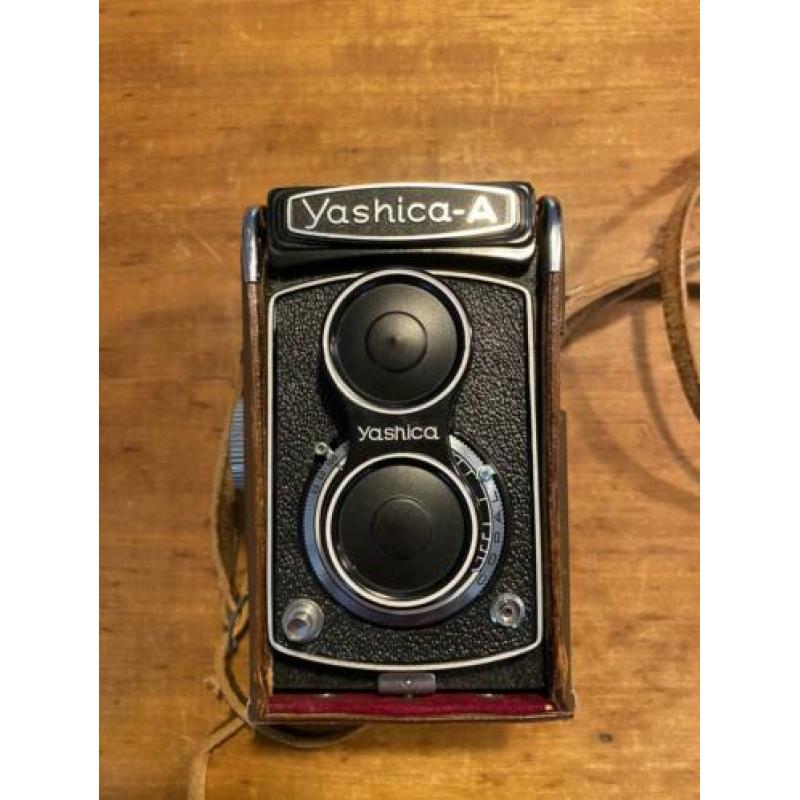 Yashica-A twin lens Reflex camera