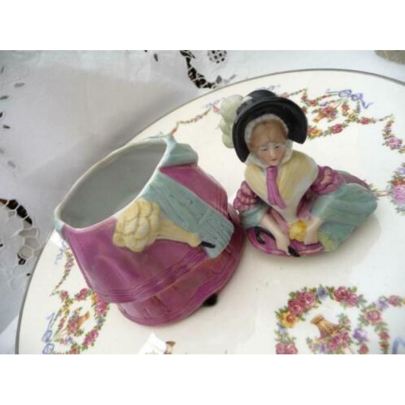 Antieke half doll Porselein Ring box Dep - Germany