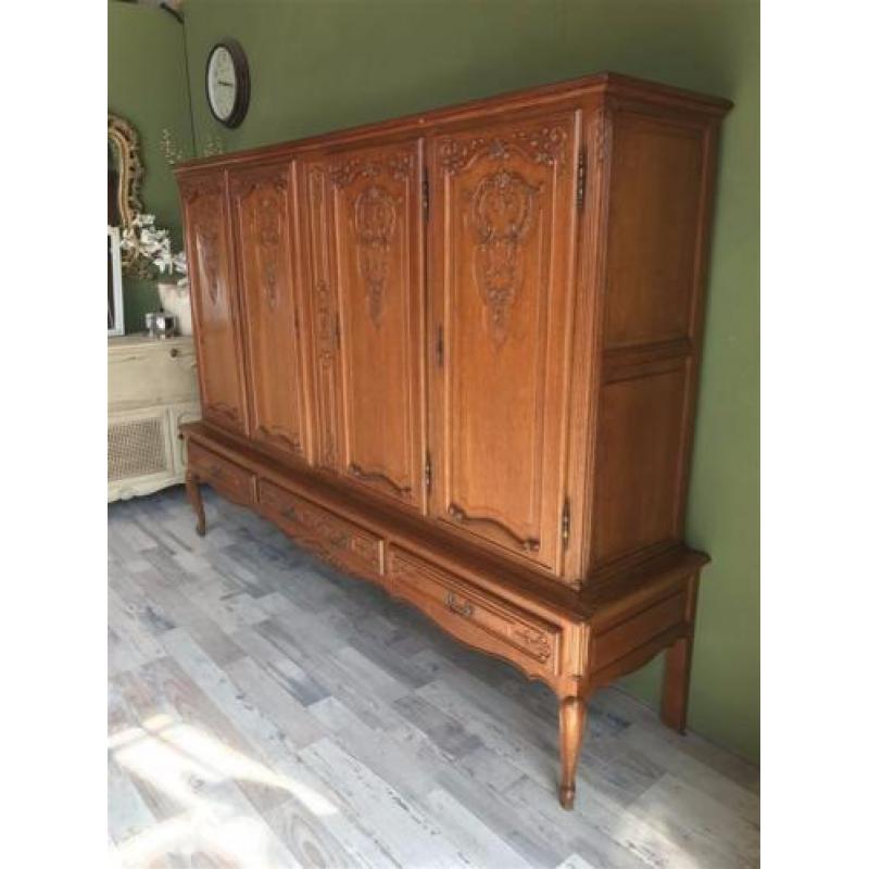 3222~Franse, Queen Ann dressoir om zelf te RESTYLEN