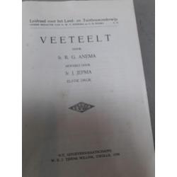 Vintage, retro studieboek Veeteelt van 1956, 215 bladzijden