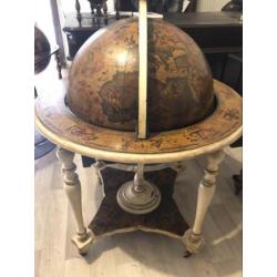 Antieke bar globe drank wereldbol barglobe globebar minibar