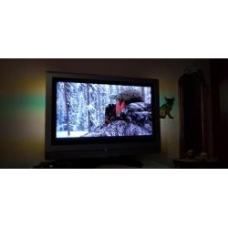 Philips Plasma T.V. met stander 41" met ambilight