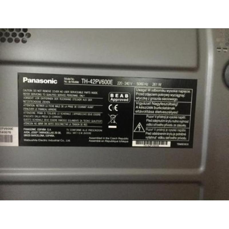 Panasonic Viera 42 inch plasma tv; TH-42PV600E