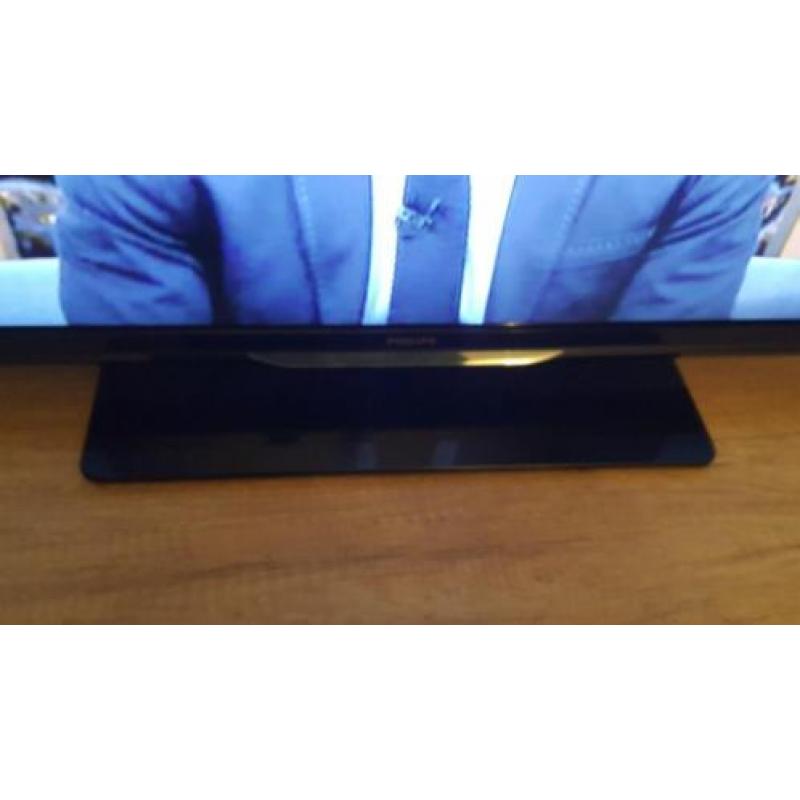 Philips TV 107 cm