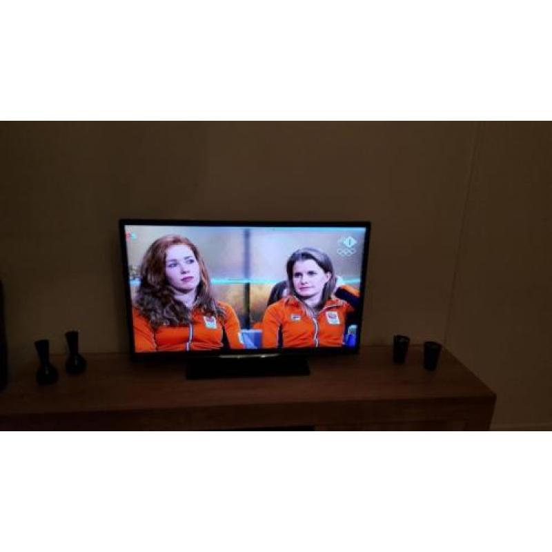 Philips TV 107 cm