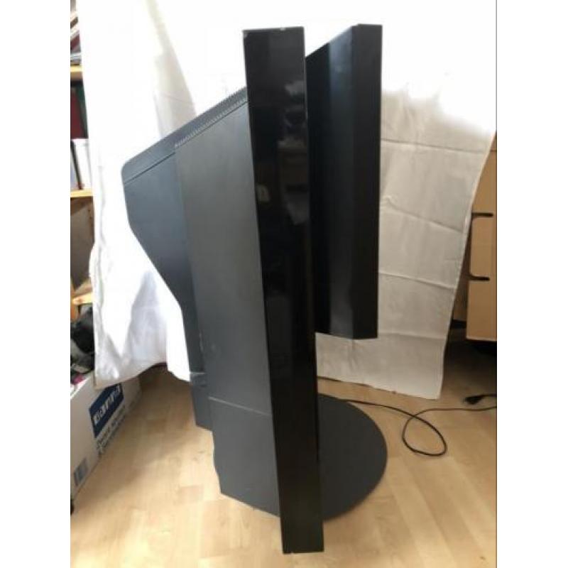 Beovision Avant 100Hz