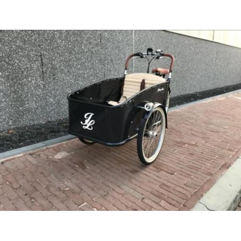 Elektrische Johnny loco bakfiets nieuwstaat 4199.- nu 3299.-