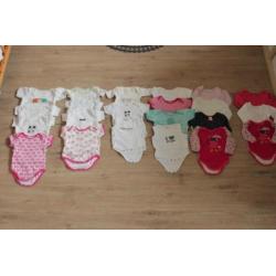 Groot Pakket babykleding maat 50/56