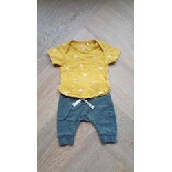 2 Setjes Babykleding maat 50 (tweeling)