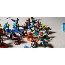 Skylanders spellen 34 poppen