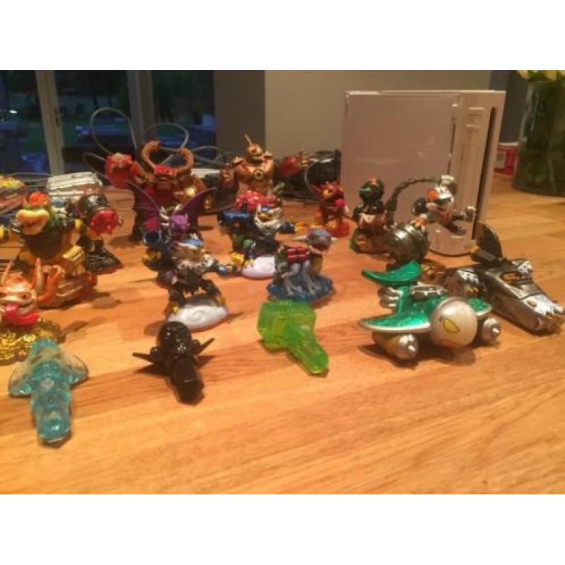 Wii plus hele set Skylanders (!)